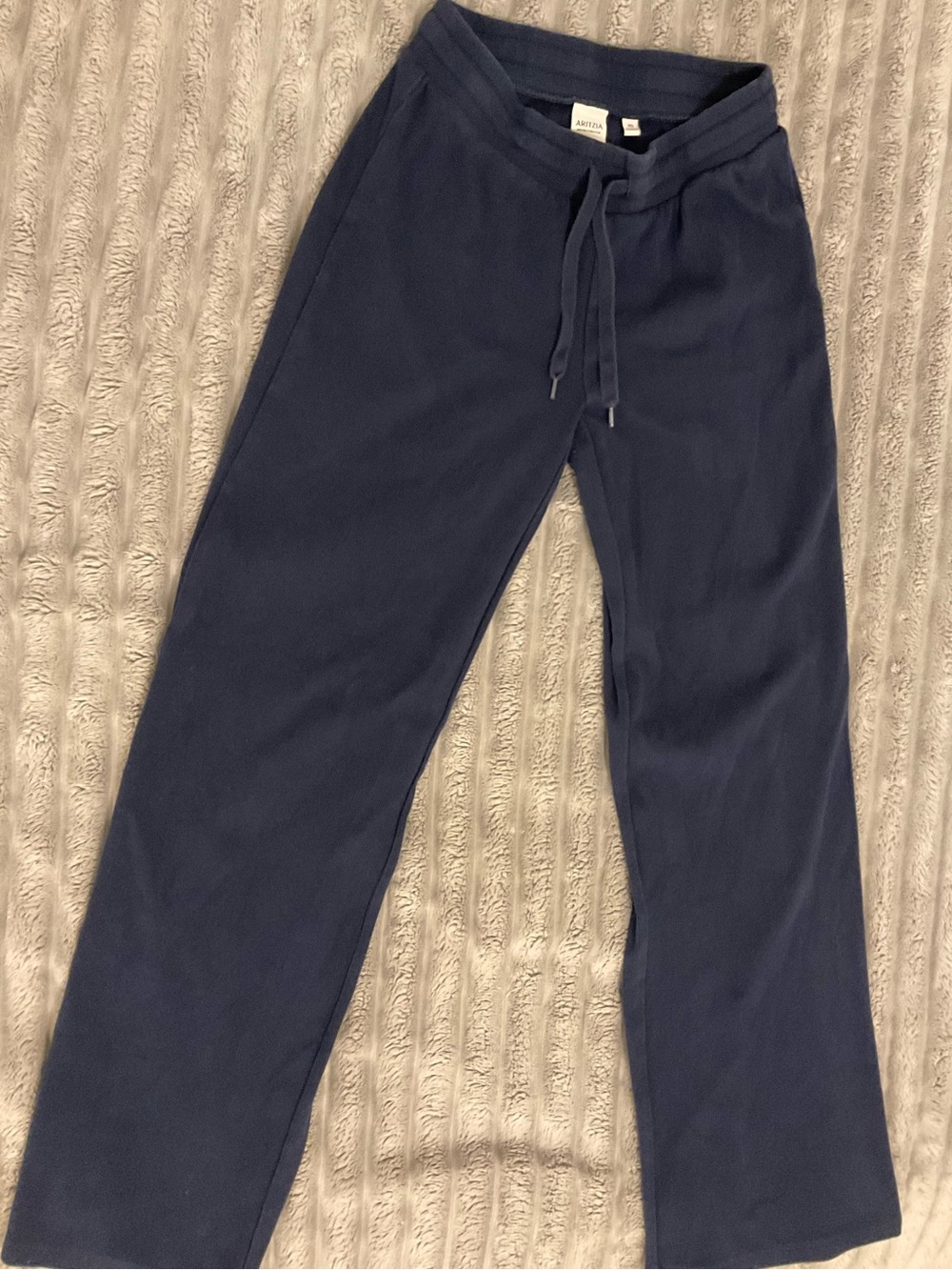 Aritzia Woman’s Navy Drawstring Sweatpants